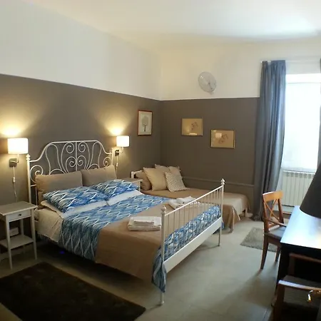 Lilium House Apts Apartament *