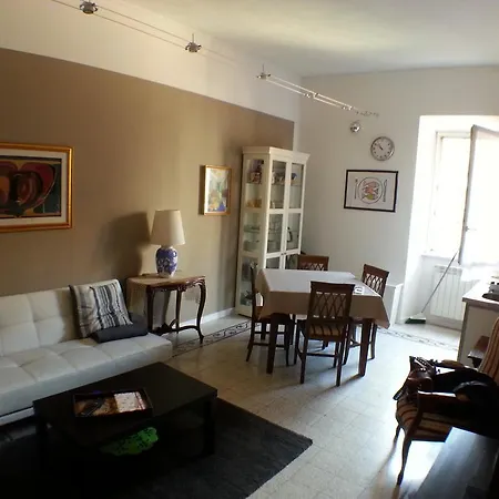 Apartament Lilium House Apts
