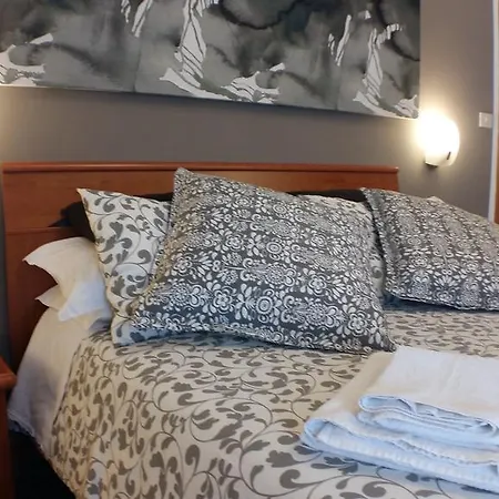 Apartament Lilium House Apts