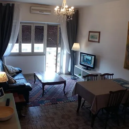 Lilium House Apts Apartament *