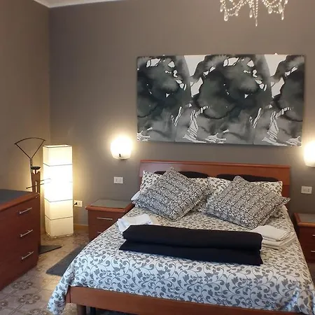 Lilium House Apts Apartament